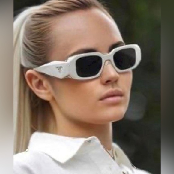 Prada designer sunglasses - Picture 7 of 9